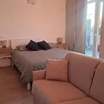 Cozy Flat In Famagosta Area Near Unipol Forum Di Assago דירה