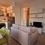 דירה Cozy Flat In Famagosta Area Near Unipol Forum Di Assago מילאנו