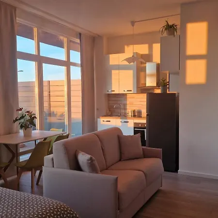 Cozy Flat For Vacation& Business In Famagosta Area * Mailand